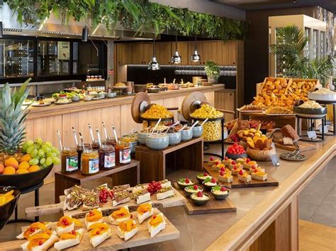 PULLMAN LYON - Specialty Hotel Reviews, Photos, Rate Comparison ...