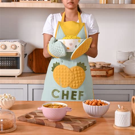 Pineapple Chef Apron With Mitten And Pot Holder Online - Premium Apron ...
