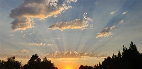 Caught this amazing sunset in Vancouver, WA : r/atoptics