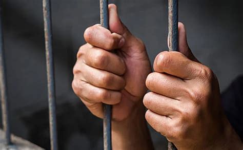 சேலம் சிறையில் கைதியிடம் செல்போன் பறிமுதல்!