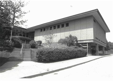 Mt Lebanon Public Library, PA - Photo Gallery