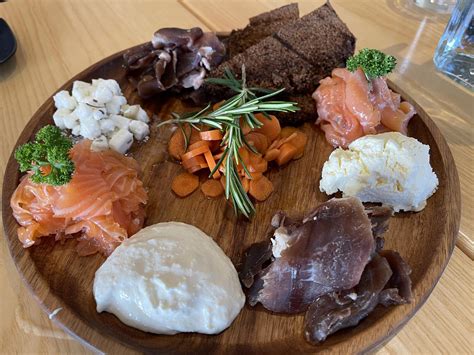 Icelandic cuisine deserves better - Iceland Monitor