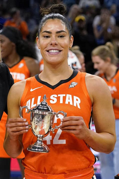 WNBA All-Star : Kelsey Plum MVP victorieuse avec la team Wilson