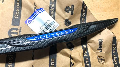 Chrysler 300 Black w/ Blue Carbon Fiber Grille Emblem 15-22 Badge OEM Mopar Wing - glwec.in