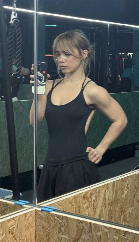 Os brações da Amaia..... 🫦 em 2025 | Inspiração para fitness, Objetivos corporais, Motivação ...