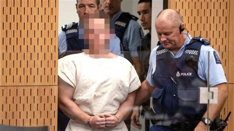 新西兰49死枪击案嫌犯出庭 澳媒：他曾是“模范健身教练”_腾讯新闻