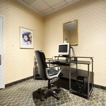 Book Days Inn by Wyndham Rome Downtown Now and Enjoy Discounts! - HopeGoo