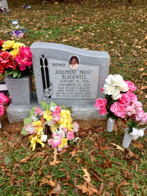 Monuments | West Gate Funeral Home - Natchez, MS