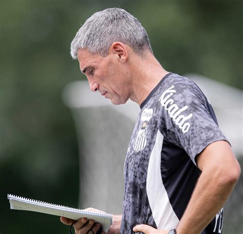 Santos fecha preparação e não terá Gabigol contra o Athletico-PR ...
