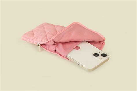 Buy Cellphone Pouches & Organizers at Best Prices | Spruce India