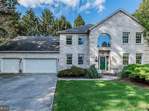 4 Graystone Manor Dr, Camp Hill, PA 17011 | Zillow