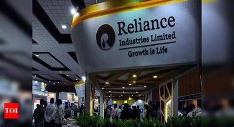 Reliance may earn $10-15 bn revenue from new energy biz by 2030 - Times ...