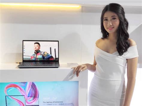 Laptop ASUS ZenBook UX534, Powerfull Dengan ScreenPad 2.0