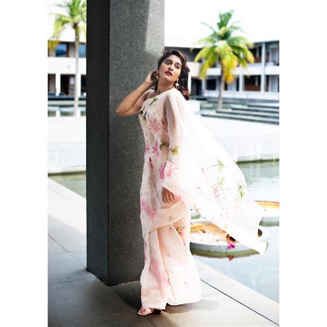 Regina Cassandra Photos | Images | Wallpapers | Picpile.in