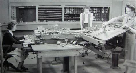 First Digital Computer 的图像结果