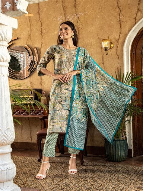 Flamboyant Trends - Online Fashion Store India | Western, Traditional ...