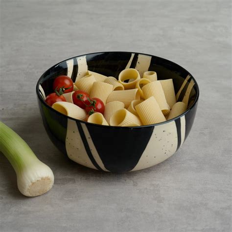 Premium Stoneware Splash Serving Bowl | BlackCarrot