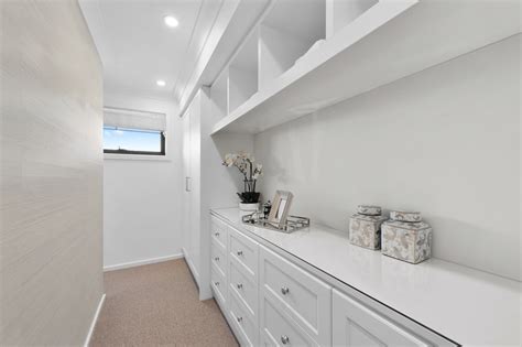 Walk-In Wardrobes: Ultimate Design & Organisation Guide | Rawson Homes