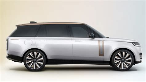 JLR opens bookings for its luxury SUV Range Rover SV in India ...