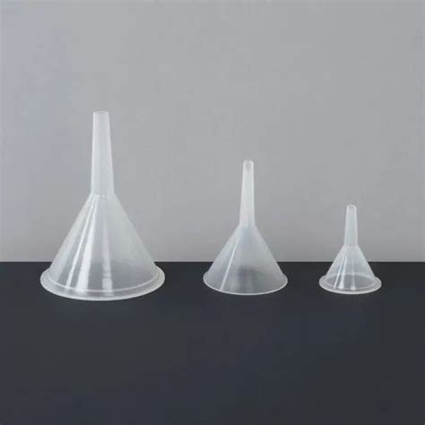 Laboratory Plastic Ware - Measuring Beakers and Cylinders Plastic ...