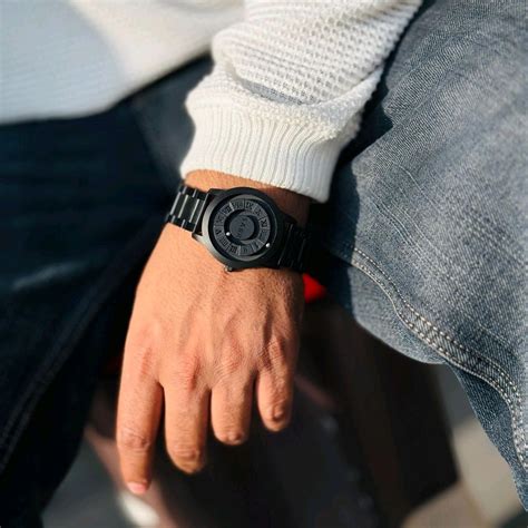 Magnetic Magnetic Ball Unique Watch For Men