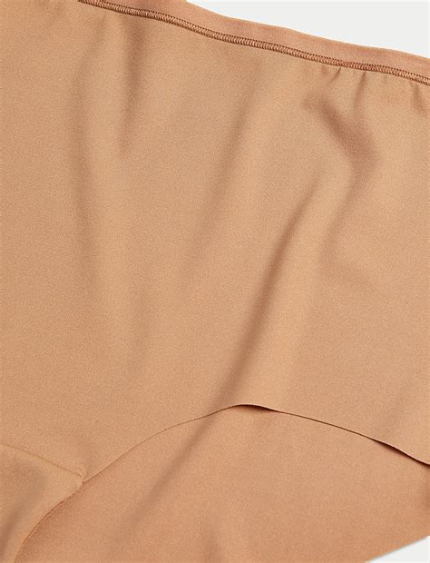 Buy 3pk Flexifit™ No VPL High Rise Shorts at Marks & Spencer