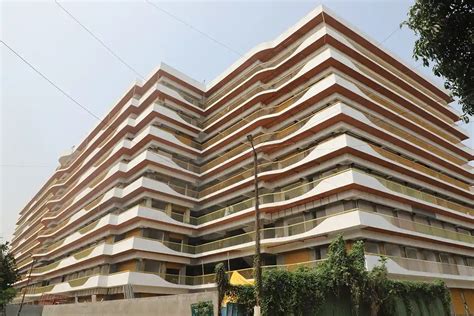 Roongta Shopping Hub In Nashik by Lalit Roongta Group - Best & Top ...