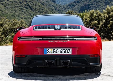 Porsche 911 Targa 4 GTS 2025 la légende du cabriolet réinventée - Photoscar
