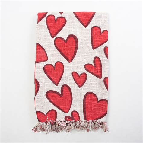 Buy New Red Heart Design Organic Cotton Throw Blanket Online – DMAASA