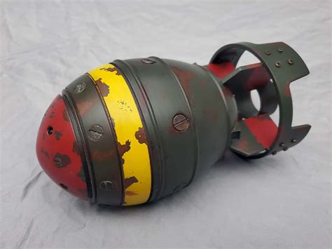 Mini Nuke Exploding 的图像结果