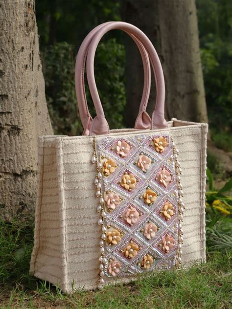 Shop Finest White Handbags At Best Prices Online In India