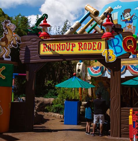 Review: Roundup Rodeo BBQ in Toy Story Land — Miss Wizarding World