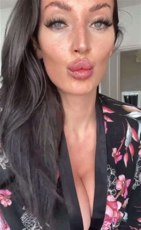 You know what to do 😉 : r/SwipeToStrip