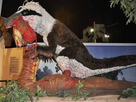 Colorado Dinosaur Statues | RoadsideArchitecture.com