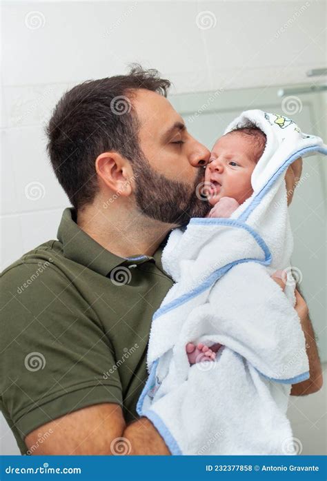 Newborn First Bath