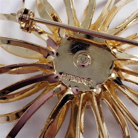 Sarah Cov Flower Brooch