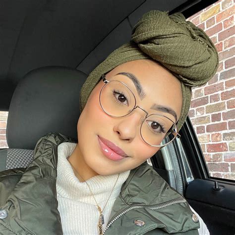 Zahrah - Maths teacher - ₹1692/h