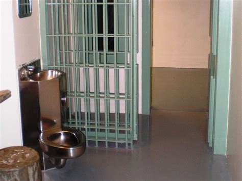 Florence Detention Center 3250 N Pinal Parkway - Research Freetimers