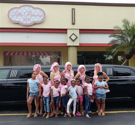 4' X 5' Large Outdoor Lighted Box Sign | LED Illuminated | Store Front ...