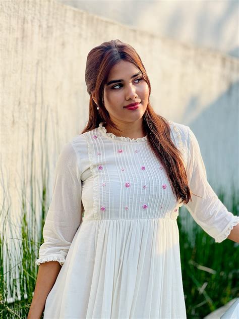 Rosette Dress – Aribo