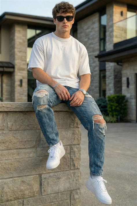 Buy Plain White T Shirt | Plain White T Shirt Men Online | Veirdo