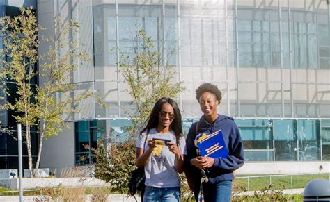 North Carolina A&T Student Health Center - Cambridge Architectural