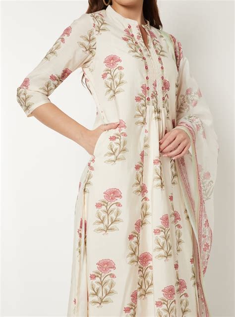 Buy Women Floral Print Straight Kurta Set Online at just Rs. 1499.0 ...