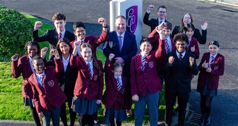 College celebrates Ofsted ‘outstanding’ clean sweep | Emmanuel College
