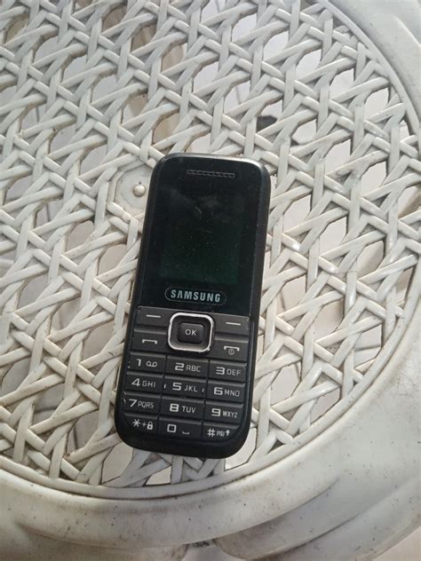 Basic Phone 的图像结果