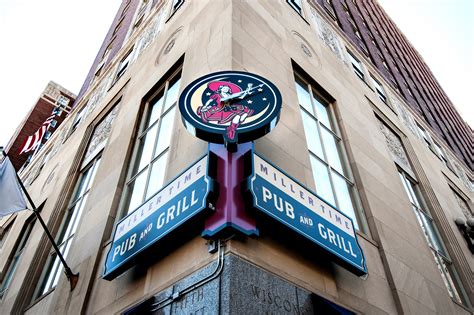 Miller Time Pub & Grill | Milwaukee, WI | Milwaukee Restaurants ...