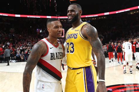 Damian Lillard Reacts to Report That He Wants to Join Lakers or Knicks ...