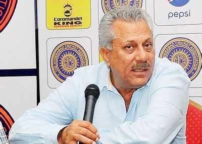 Whole world wants India, Pakistan to play: Zaheer Abbas | undefined ...
