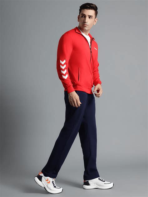 Sportswear for Men Online - Stylish Activewear for Men | Hummel India