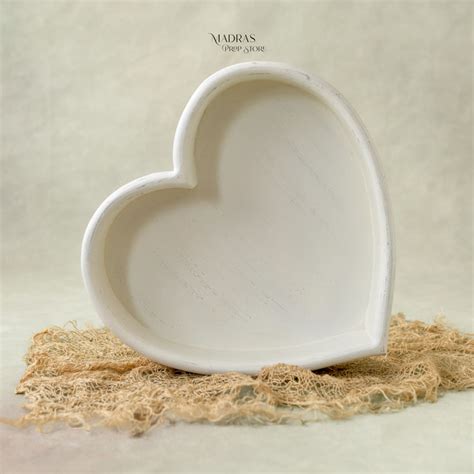 Vintage Beds – Madras Prop Store